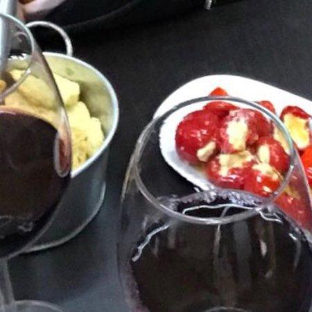 La Relojeria Quesos y Vinos