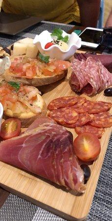 Caravaggio Italian Restaurant & Pizza