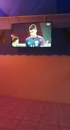 Maclennan's Cocktail & Sports Bar